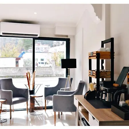 Nefis فندق