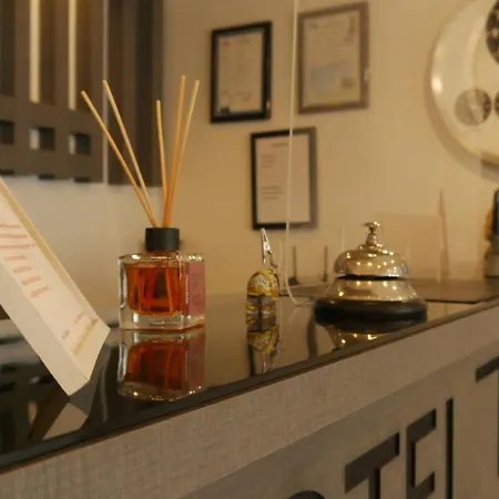 Nefis フェティエ