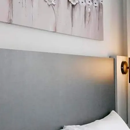 Hotel Nefis 3*