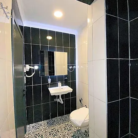 Nefis Hotel